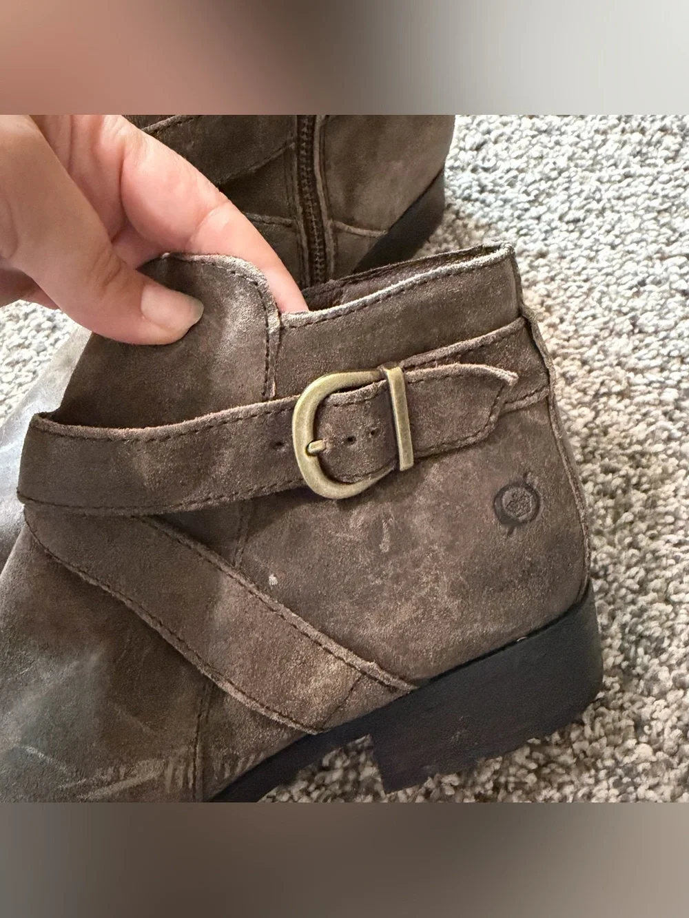 Women’s Børn Trinculo ankle booties size 7.5